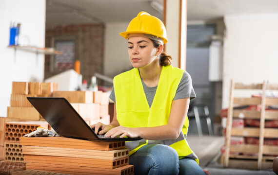 Software zur Anlageninspektion und Kostenbewertungsmaschine