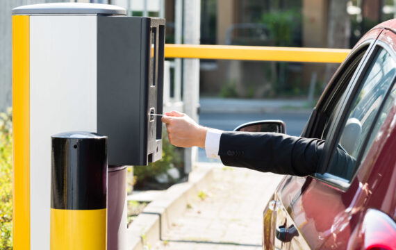 FinTech in Automotive: How to Implement In-Car Payments in Connected Vehicles