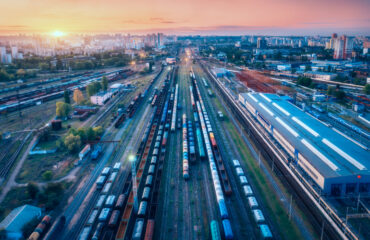 Orchestrating Logistics Flows for Seamless Door-to-Door Delivery